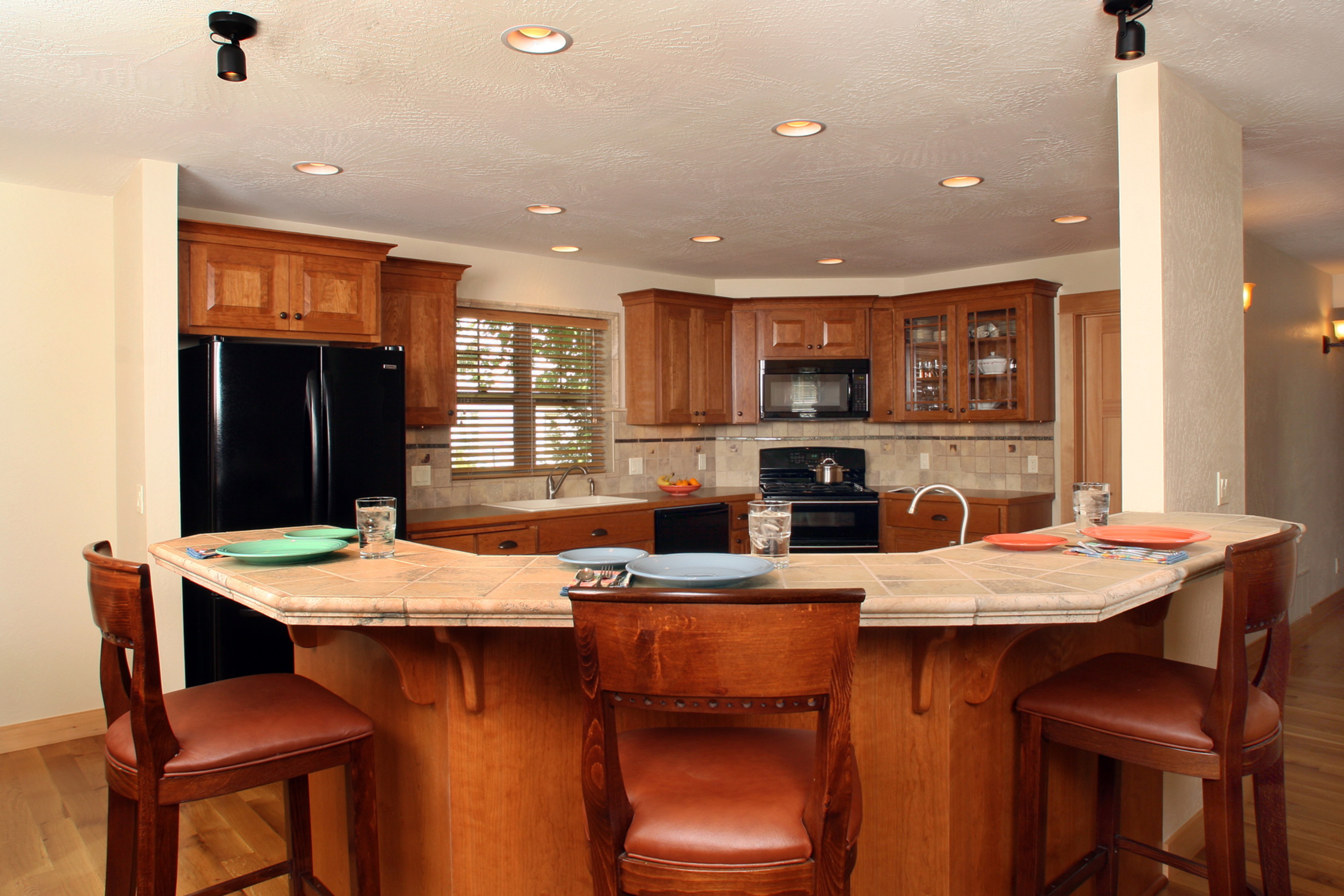 Affordable Custom Showroom