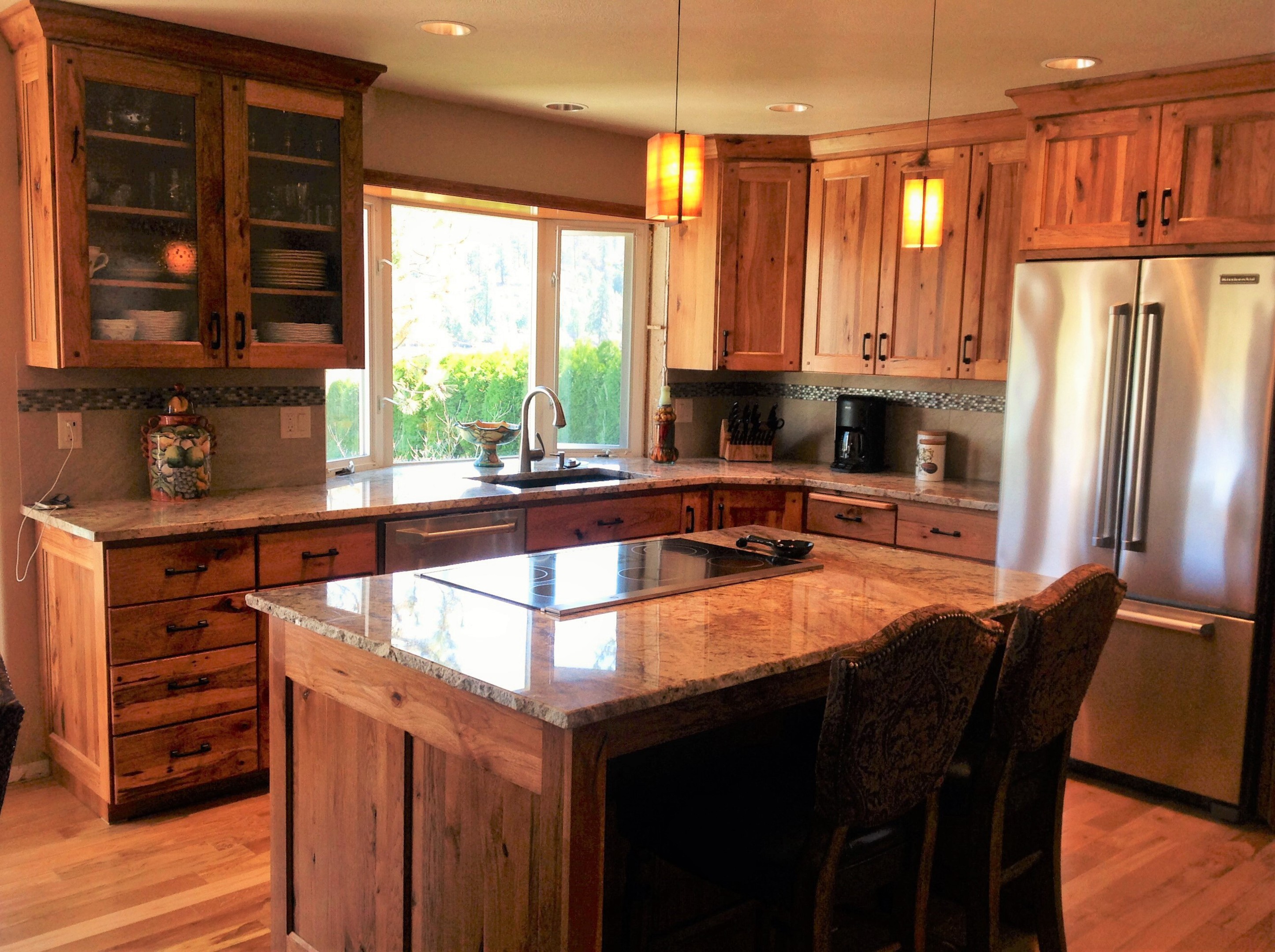 Modern Hickory Kitchen Cabinets with Simple Decor